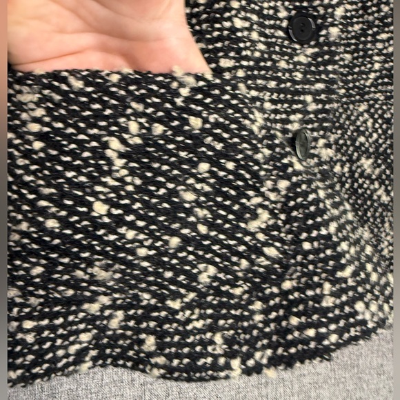 Newport News Black and Ivory Pebbled Tweed Wool Blend Blazer Size 6 - Picture 3 of 7